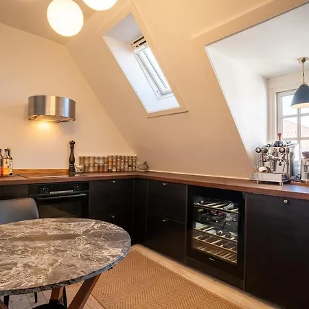Apartamento Bright And Spacious Penthouse In