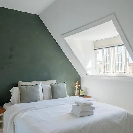 Bright And Spacious Penthouse In * Koppenhága