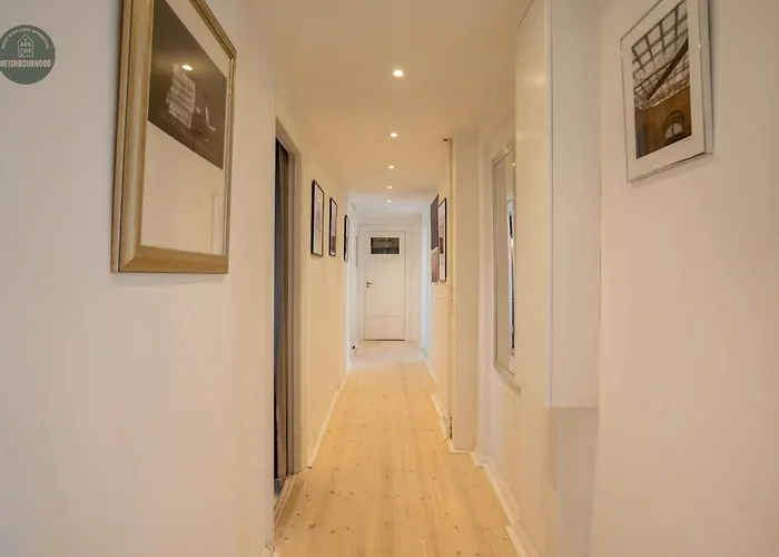 Bright And Spacious Penthouse In * Koppenhága